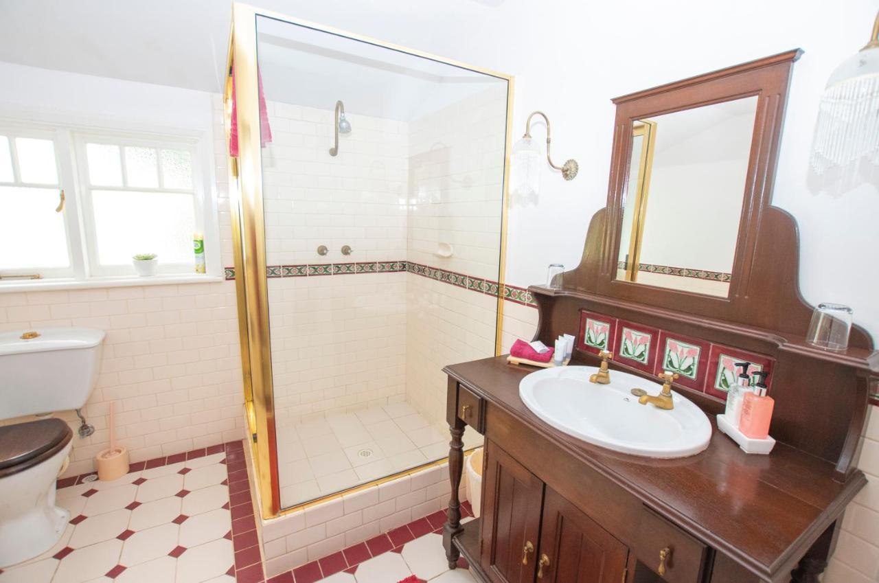 Gooseberry Hill ローズブリッジ ハウス ベッド アンド ブレックファースト アダルト リトリート Bed & Breakfast エクステリア 写真