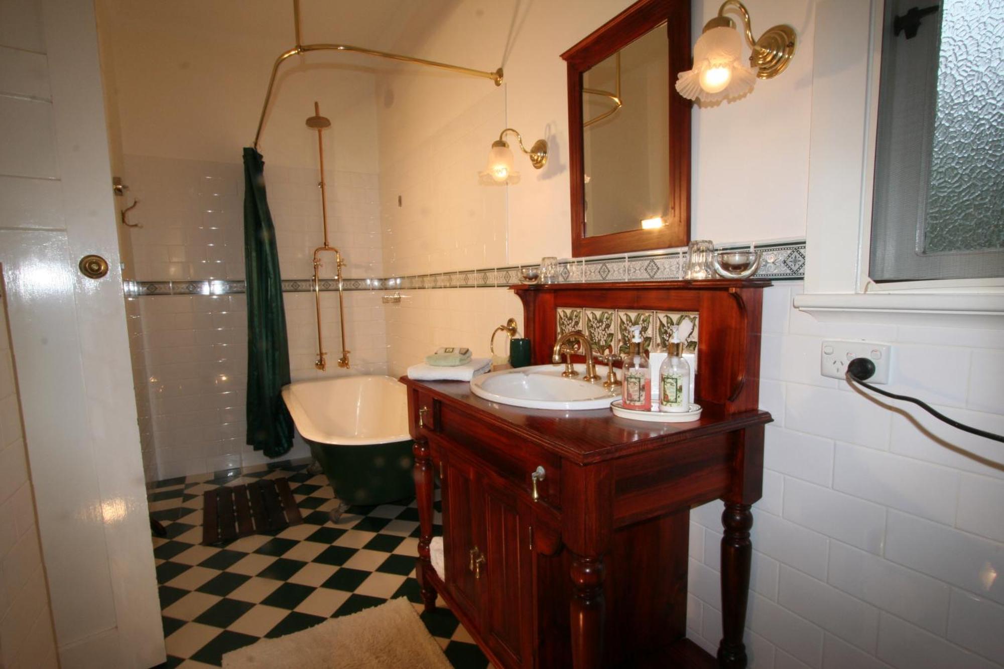Gooseberry Hill ローズブリッジ ハウス ベッド アンド ブレックファースト アダルト リトリート Bed & Breakfast エクステリア 写真