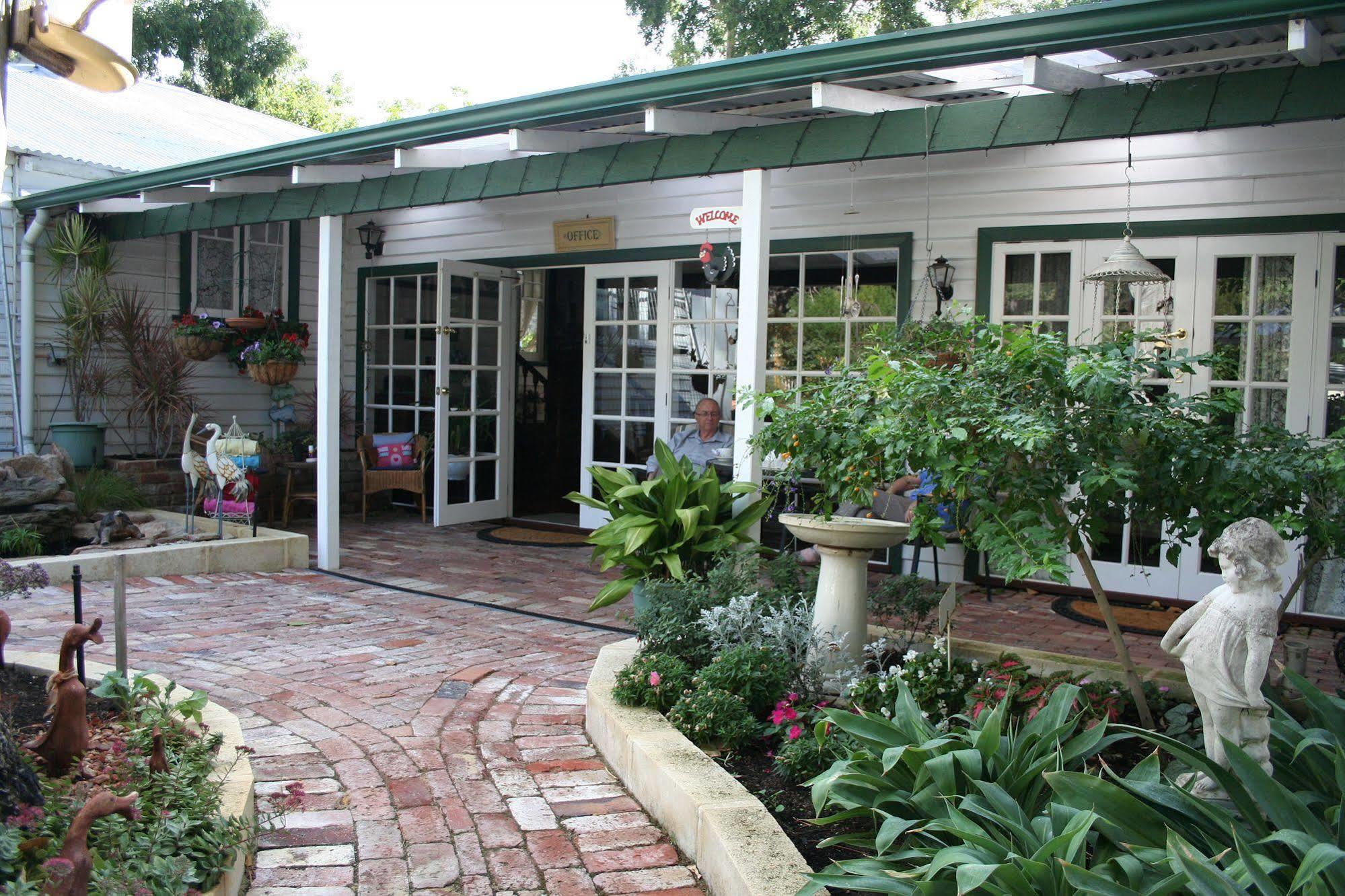 Gooseberry Hill ローズブリッジ ハウス ベッド アンド ブレックファースト アダルト リトリート Bed & Breakfast エクステリア 写真